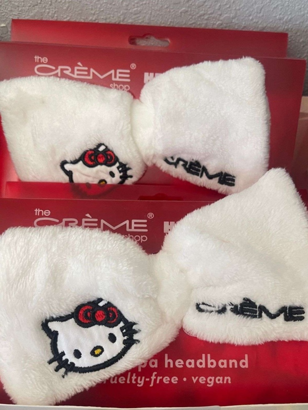 1- The Creme Shop x Hello Kitty, Spa Headband for Washing Face